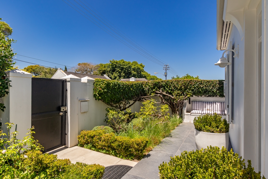 4 Bedroom Property for Sale in Newlands Western Cape